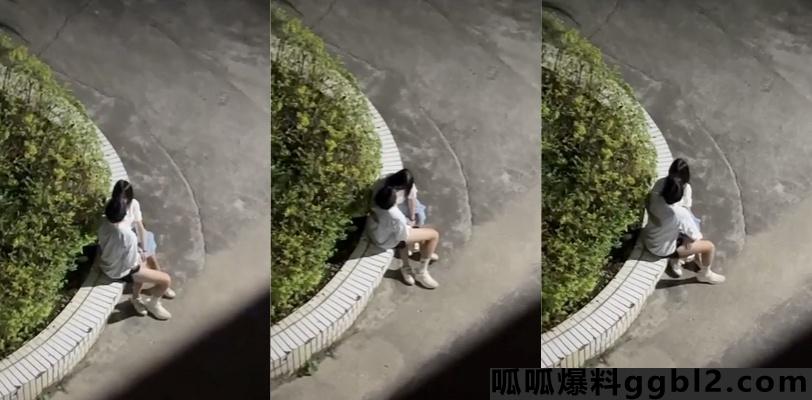 海的味道我知道!小情侣公园角落旁若无人扣逼 被偷拍全网疯传 thumbnail